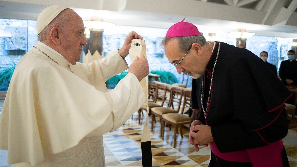 Patriarcha Pizzaballa přijal od Svatého otce pallium